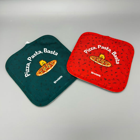 🍕 Knuddels Topflappen-Set “Pizza, Pasta, Basta!” – 2er-Set in Grün & Rot